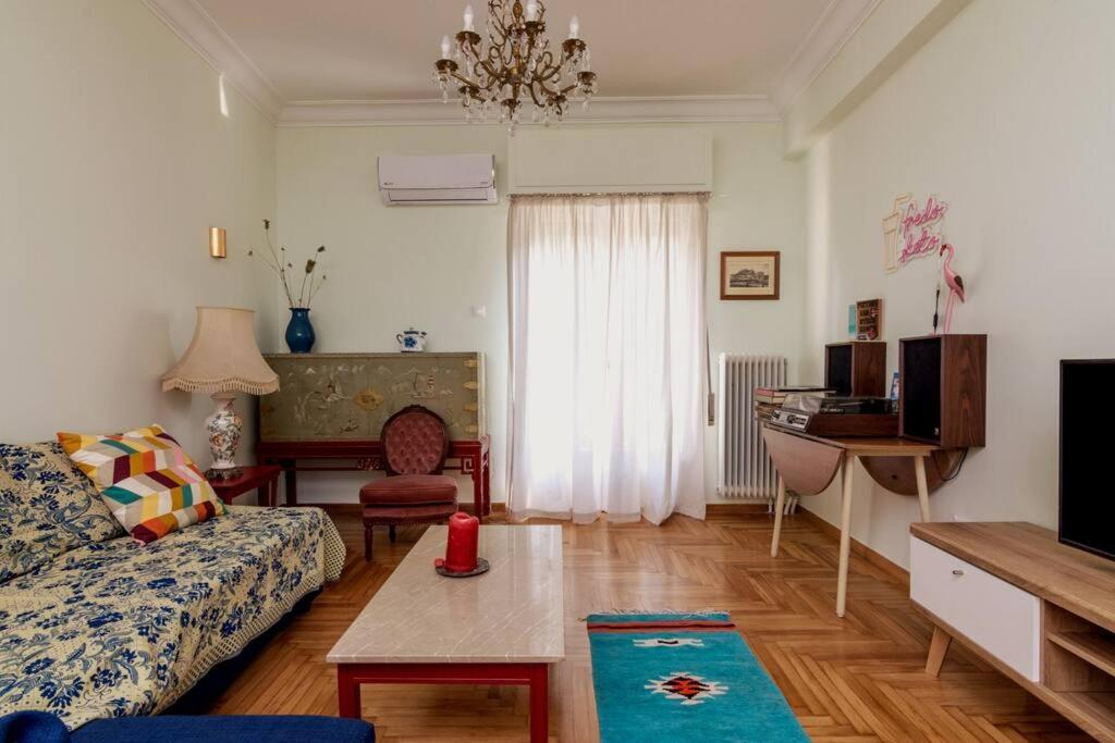 Iphigenia 2 Bedroom Retro Downtown Apartment 아테네 외부 사진
