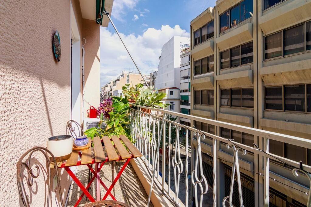 Iphigenia 2 Bedroom Retro Downtown Apartment 아테네 외부 사진